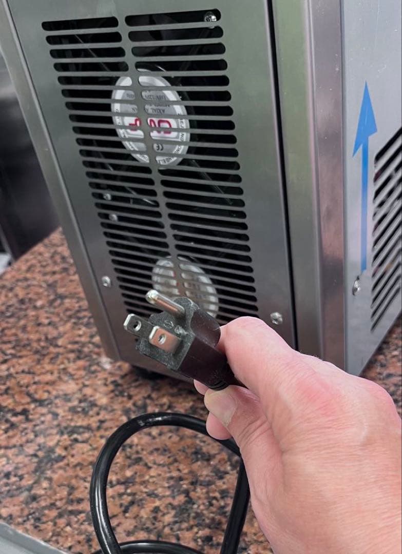 ソフトクリームマシーン