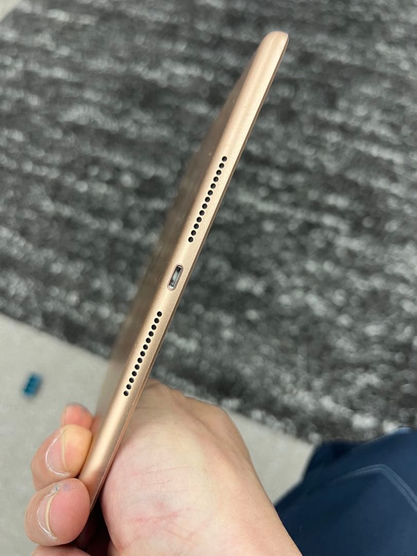 Apple iPad第7世代32Gb Bypass バイパス品　バッテリー92%