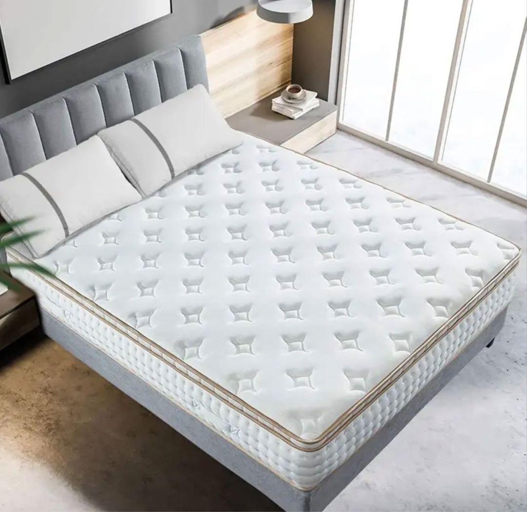 ラグジュアリーモダン ベッド クイーンサイズ