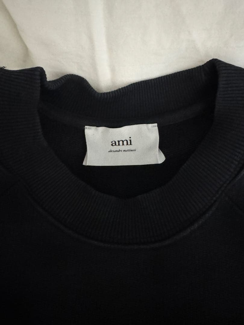 アミパリ　スエット　ロゴ