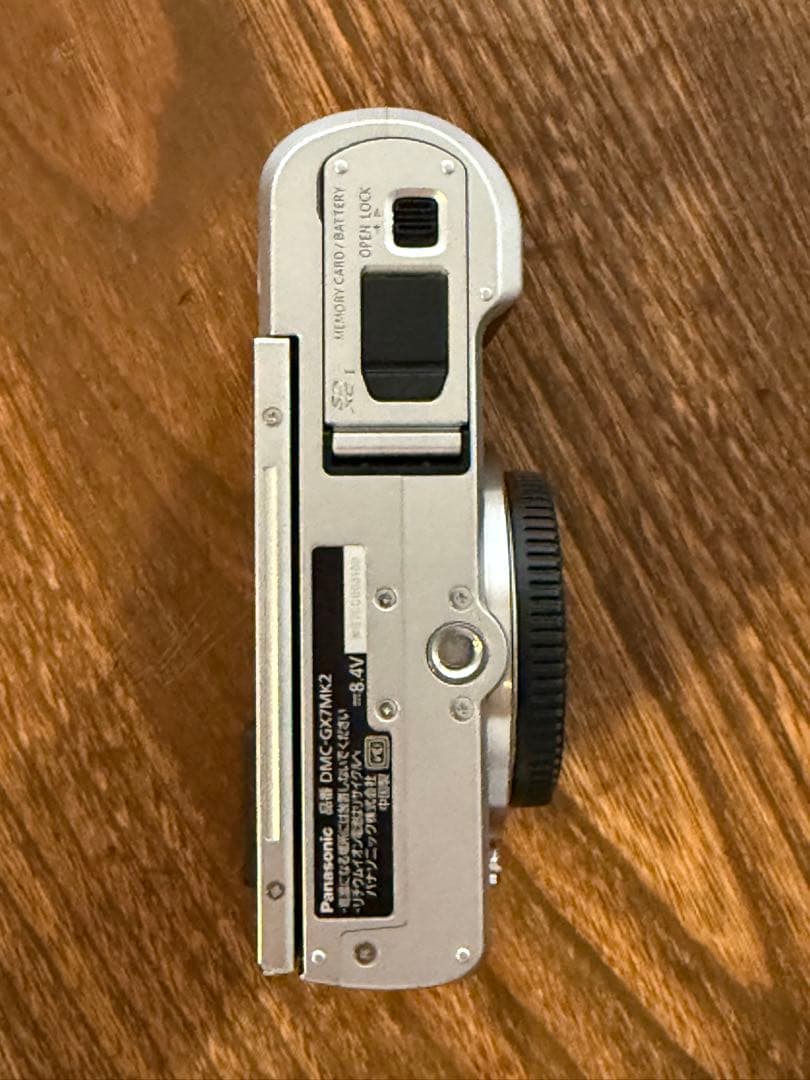 Panasonic LUMIX DMC-GX7MK2単焦点レンズ付き