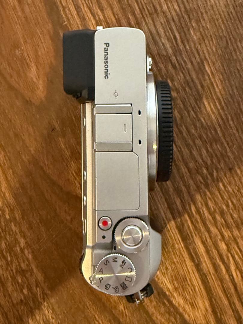 Panasonic LUMIX DMC-GX7MK2単焦点レンズ付き