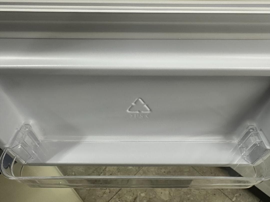 オーヤマ 冷蔵庫　昭和レトロ　PRR-082D-W　81L　2023年製ホワイト