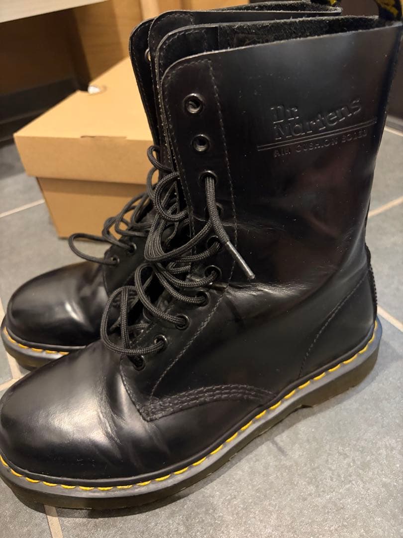 Dr. Martens 黒 10ホール