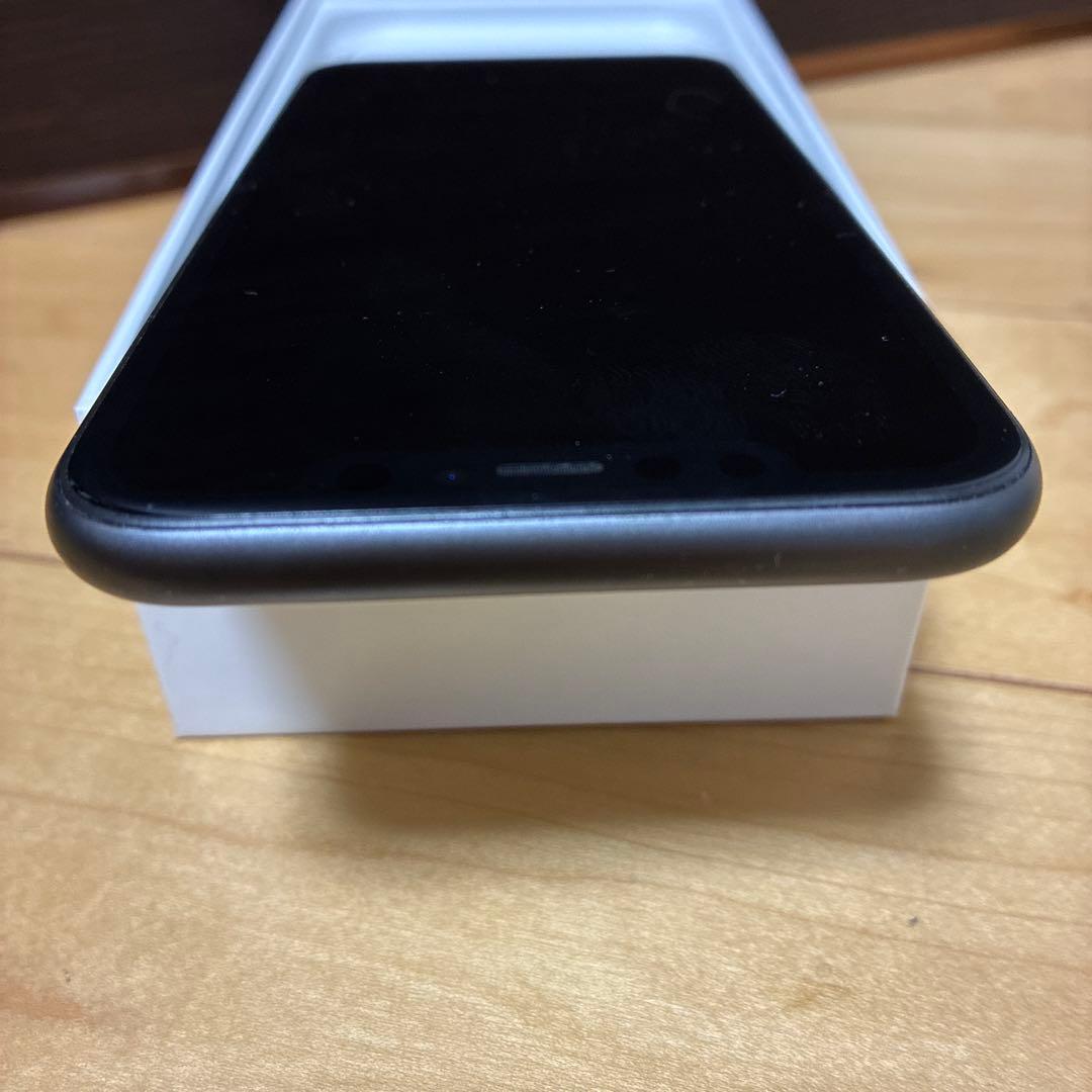 Apple iPhone 11 【 ブラック 】+オマケ付き