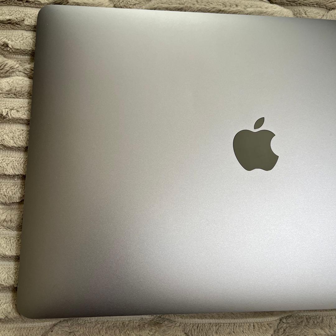 MacBook Air 13インチ M1 16GB/512GB SSD 89%