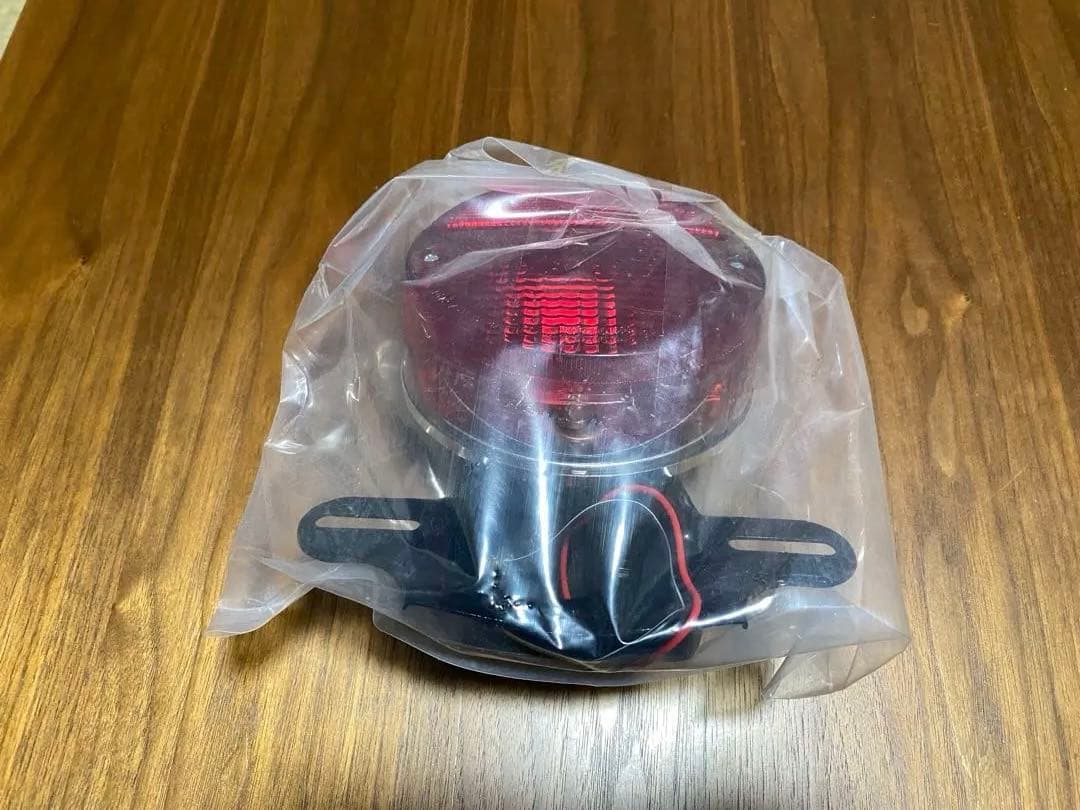 ゼファー1100/750Z2タイプ鉄メッキリアフェンダー（赤ランプ付き）