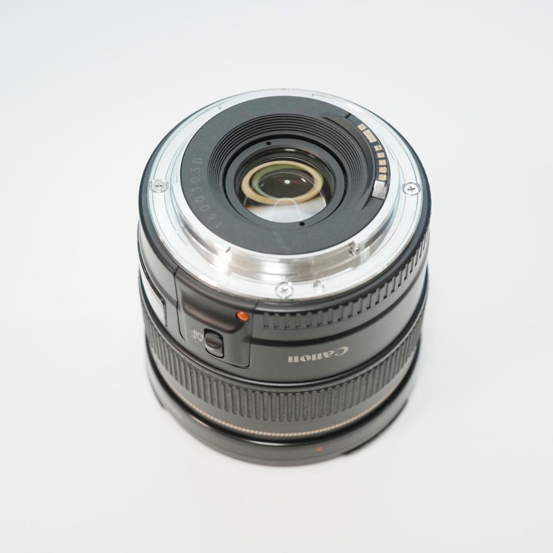 Canon純正 20mm F2.8 標準レンズ 美品 a4928