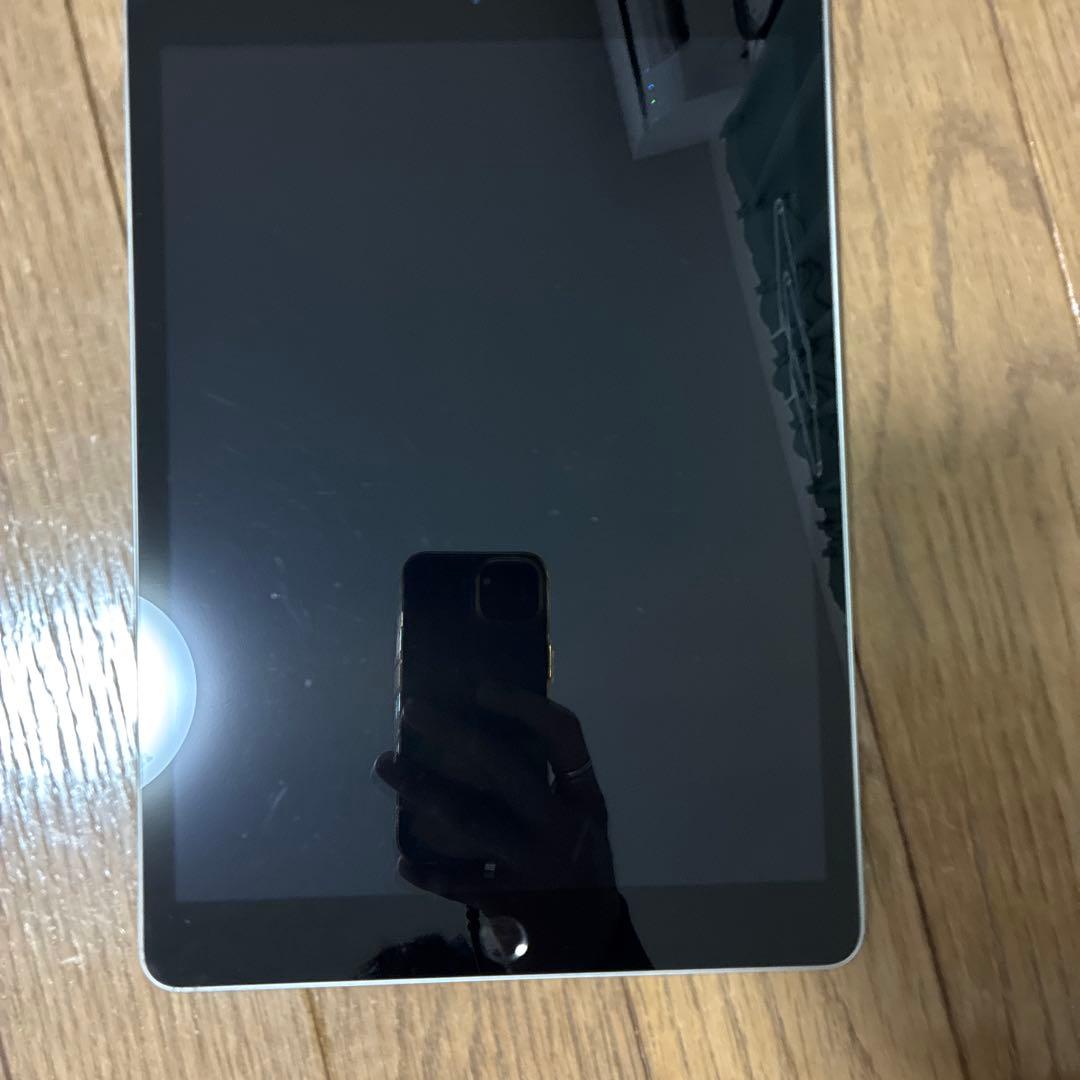 Apple iPad 第9世代シルバー本体