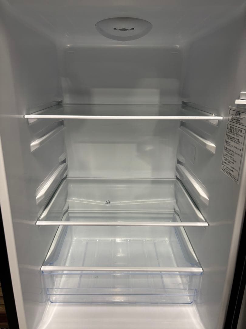 【高年式】ハイセンス ノンフロン冷凍冷蔵庫 HR-D1701B 2025年製