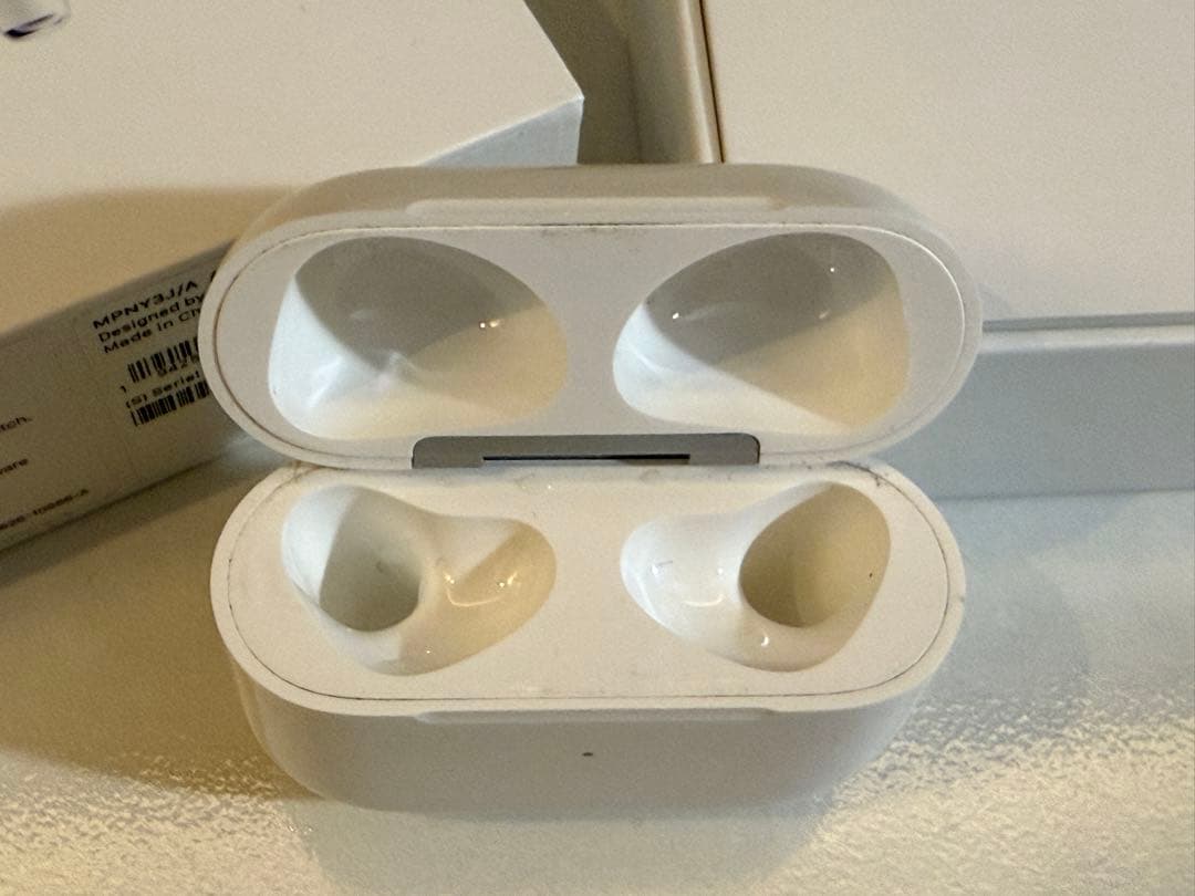 Tran Duy Bao Apple AirPods 本体　第3世代
