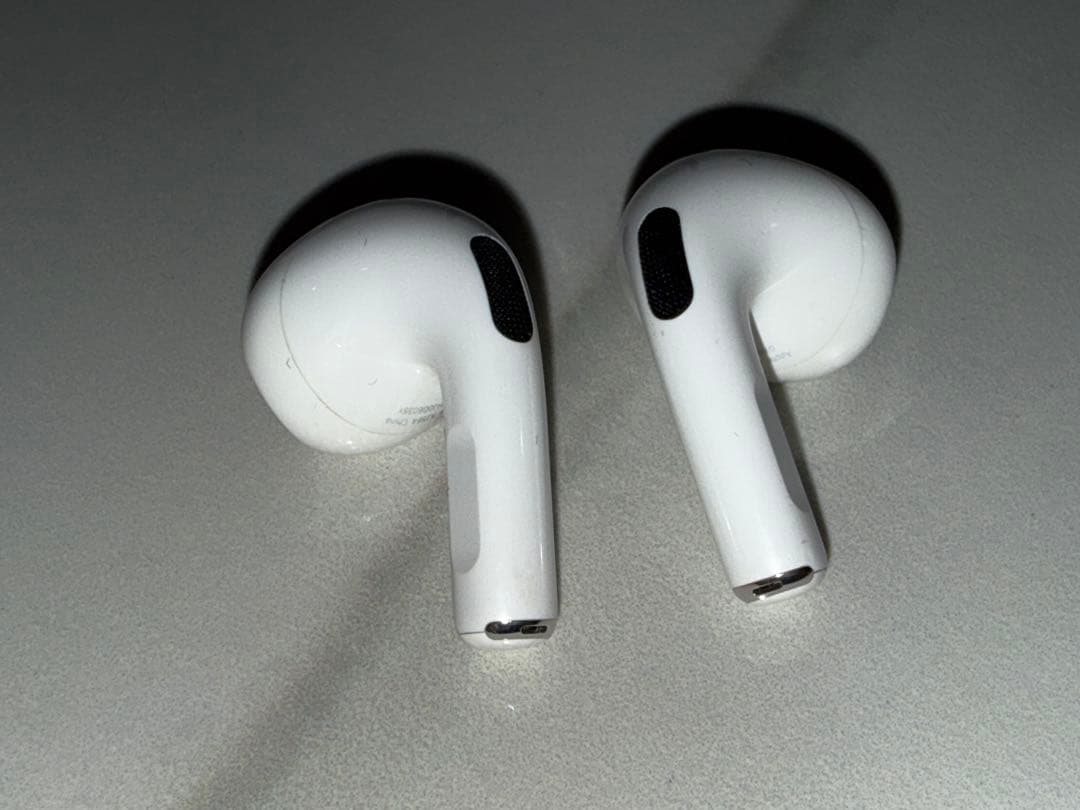 Tran Duy Bao Apple AirPods 本体　第3世代