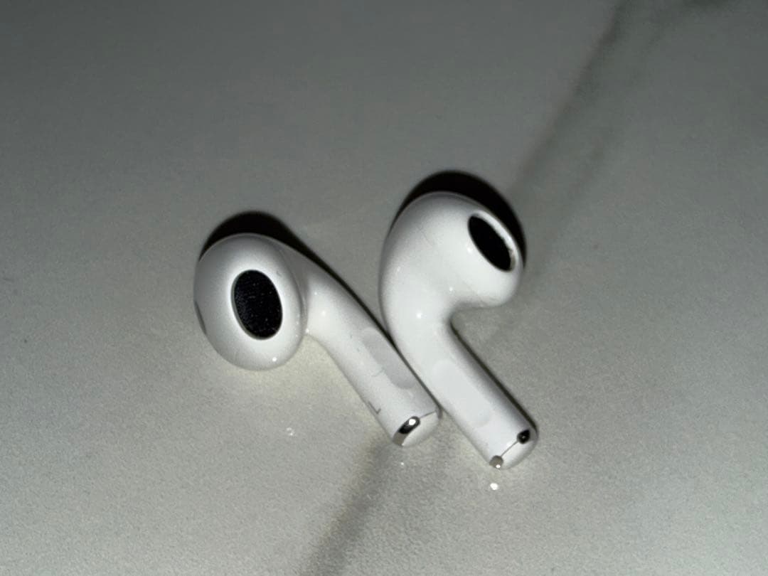 Tran Duy Bao Apple AirPods 本体　第3世代