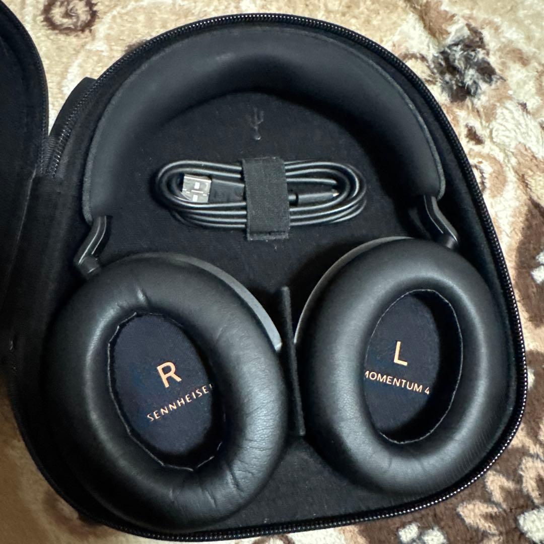 ゼンハイザーワイヤレスヘッドホン MOMENTUM 4 ブラックコッパー