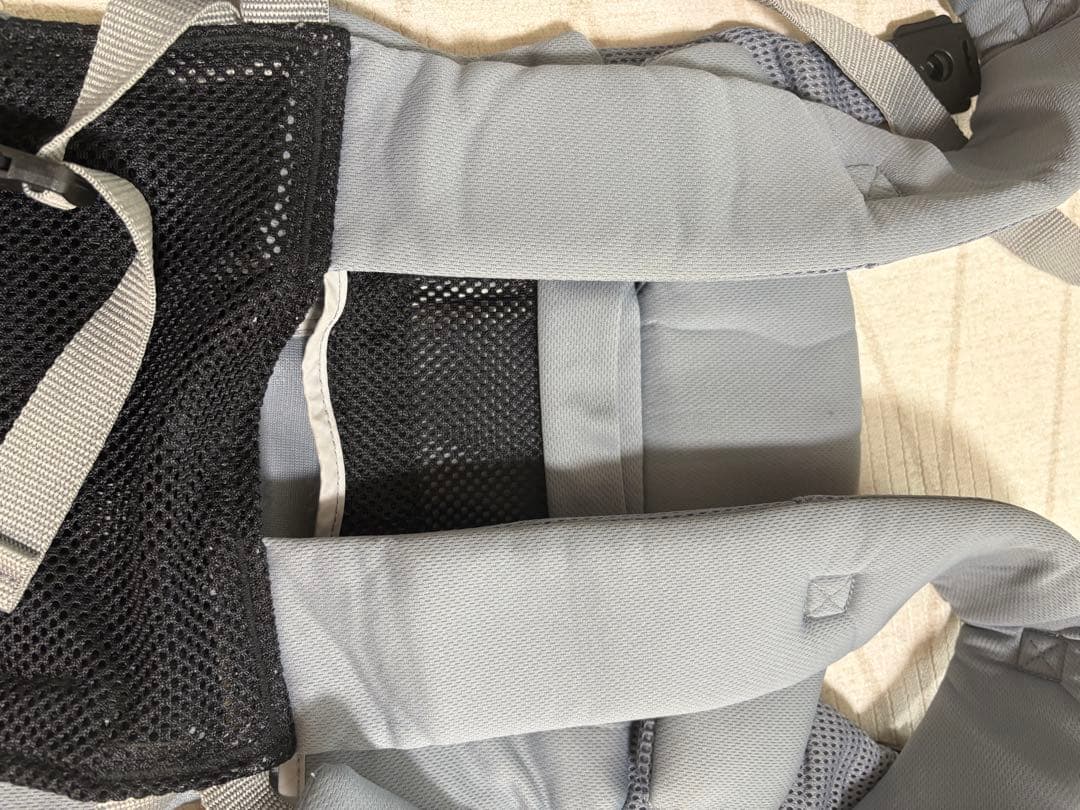 2024年4月購入【付属品完備】Aprica アップリカ ラクリス 抱っこ紐