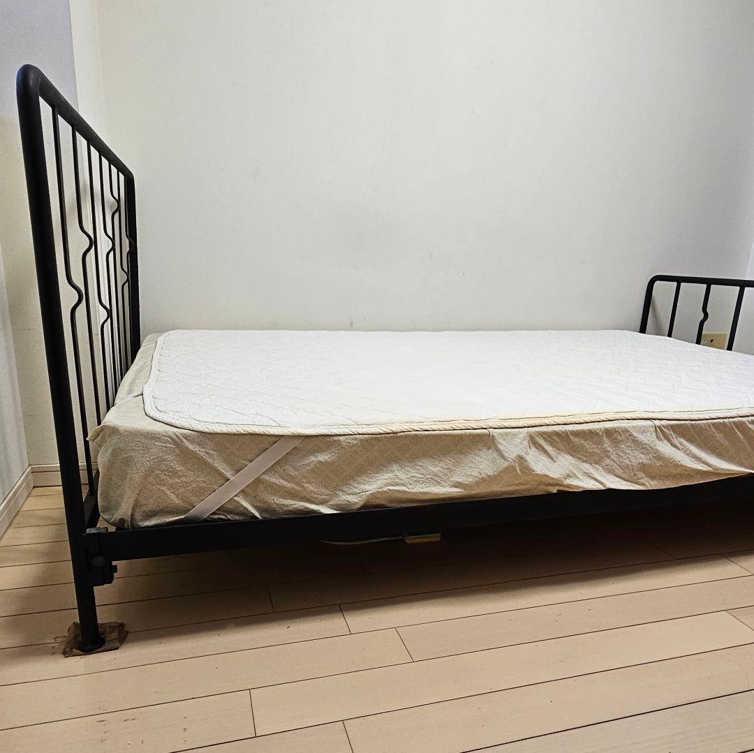 【レア】アイアン製ベッドフレーム セミダブル