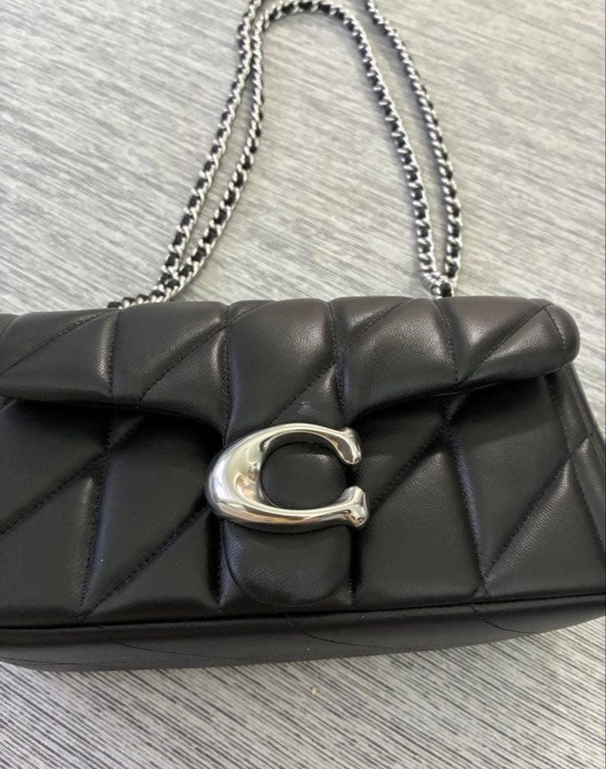 COACH タビー ショルダー バッグ 20・キルティング　シルバー