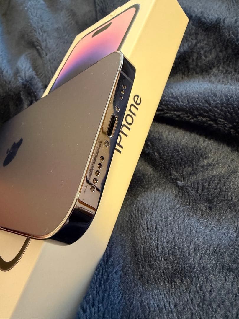 m*e様 ［美品］Apple iPhone 14 Pro ディープパープル 25