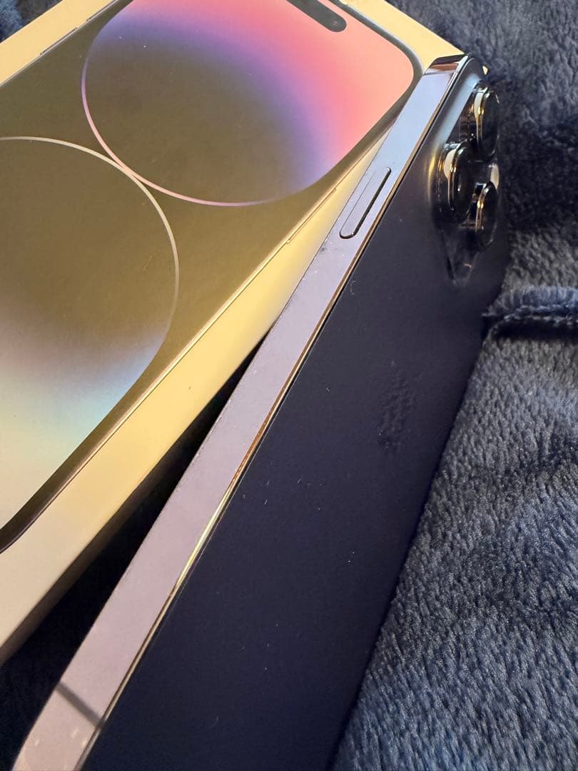 m*e様 ［美品］Apple iPhone 14 Pro ディープパープル 25