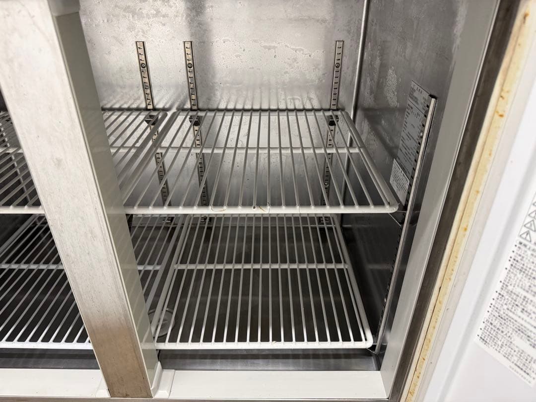 大和冷機　業務用　台下冷蔵庫　コールドテーブル　厨房　飲食店　４１６１CD-EC