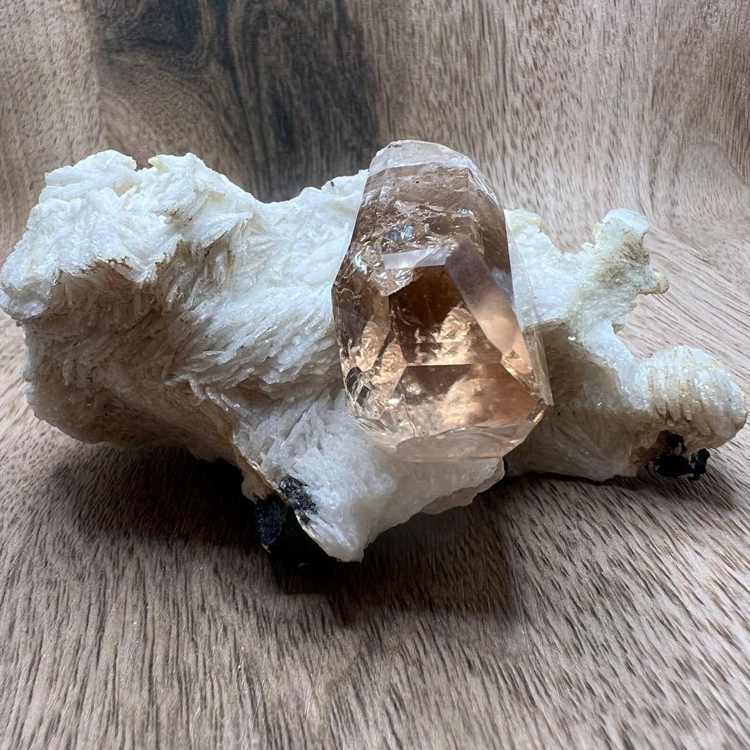 シェリーカラー トパーズ  鉱物 標本 原石