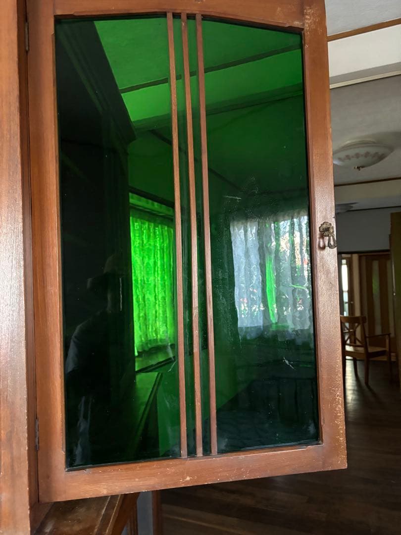 木製ディスプレイキャビネット