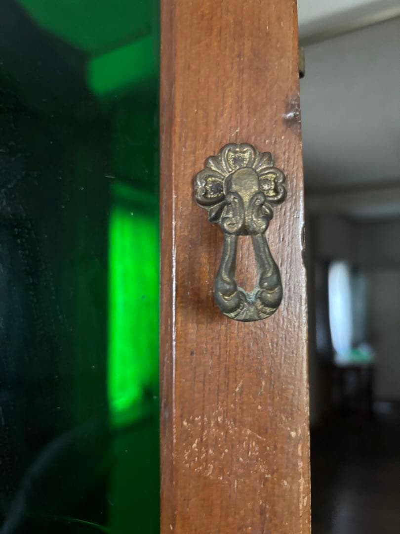 木製ディスプレイキャビネット