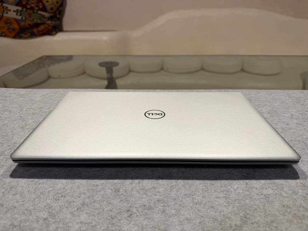 Dell ノートパソコン シルバー 専用ケース付き