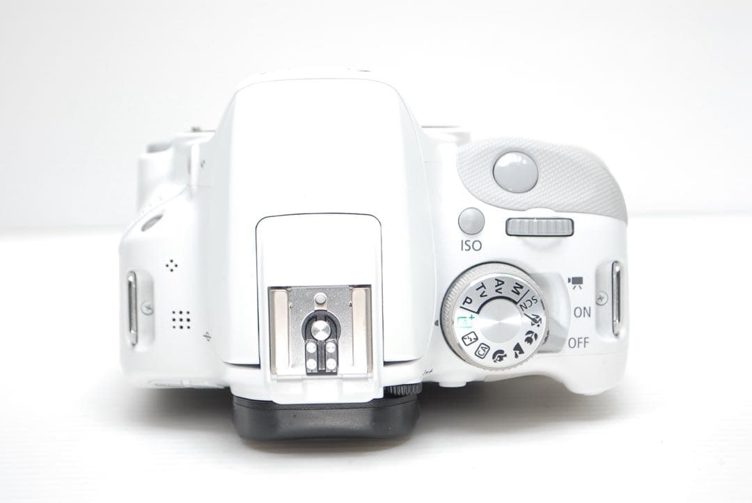 ⭐︎キャノン kiss X7⭐︎ホワイトカラー 美品 初心者おすすめ一眼レフ