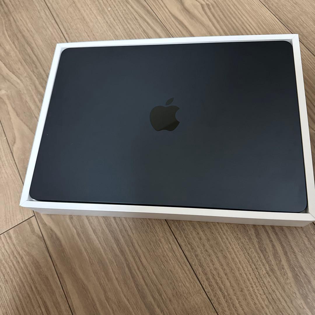 【美品】Apple Mac book Air 256GB M2 13インチ