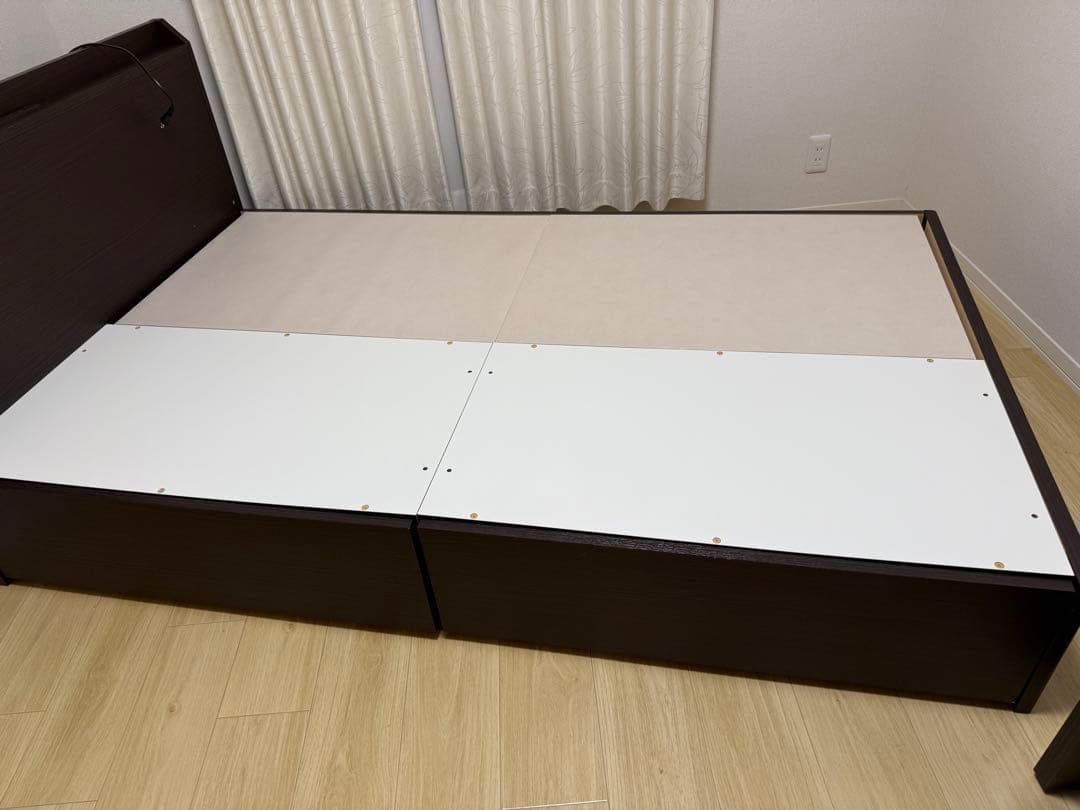 3/10まで　美品！ニトリセミダブルベッドフレーム ダークブラウン　引き出し付き