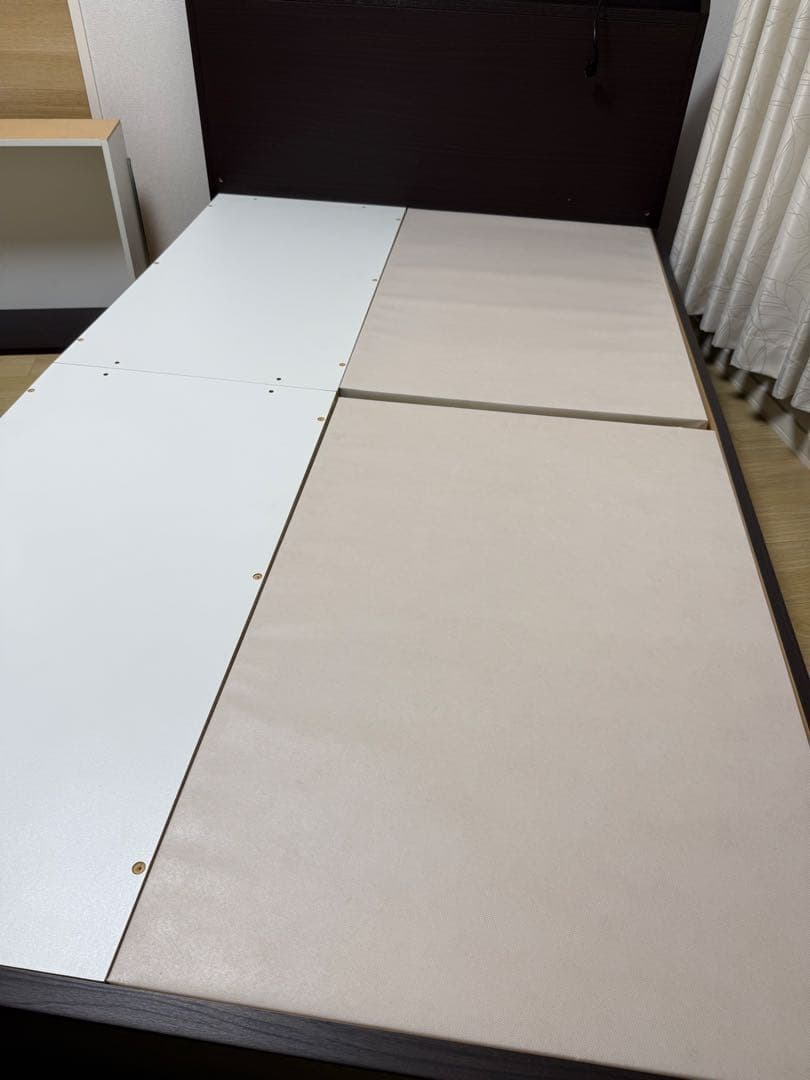 3/10まで　美品！ニトリセミダブルベッドフレーム ダークブラウン　引き出し付き