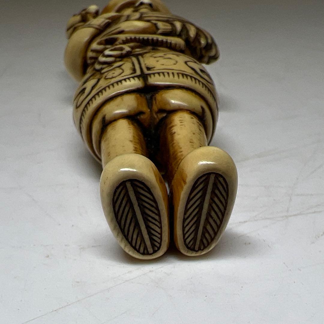 時代　極上　ラッタン人大振根付　48g高さ約10㎝　東Y8-0203☆2F