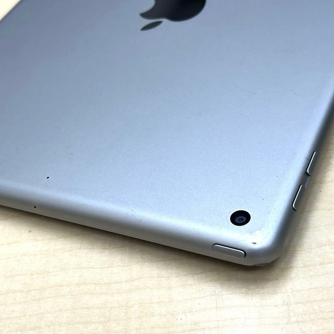 【T】Apple iPad 第6世代 128GB MR7J2J/A タブレット