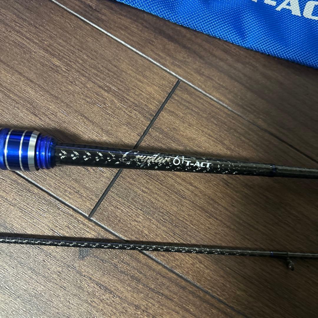 Clear Blueクリスター 61 T-ACT