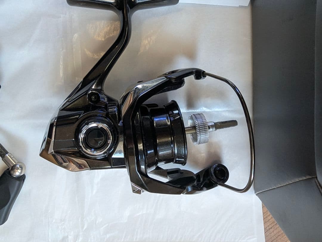 週末値下SHIMANO Vanquish C2000S 23ヴァンキッシュ