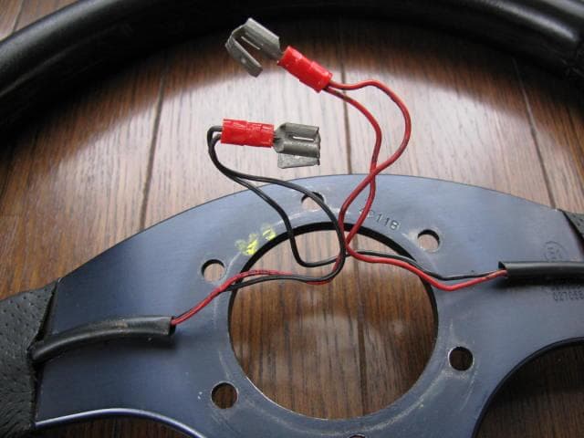 MOMO MARTINI RACING 　マルティニ　レーシング　バージョン