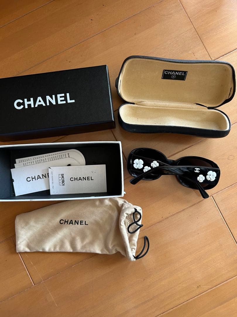 CHANEL ブラック サングラス 8113