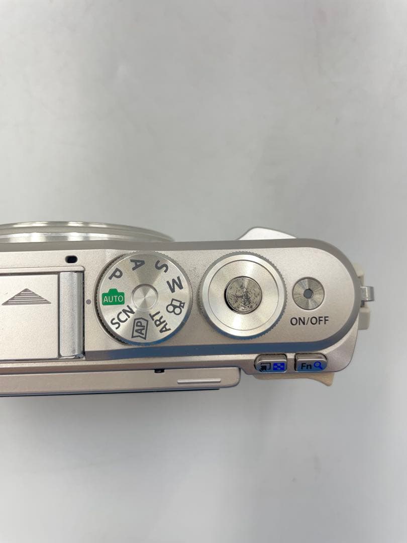 オリンパス E-PL9 デジタルカメラ ミラーレス一眼 PEN