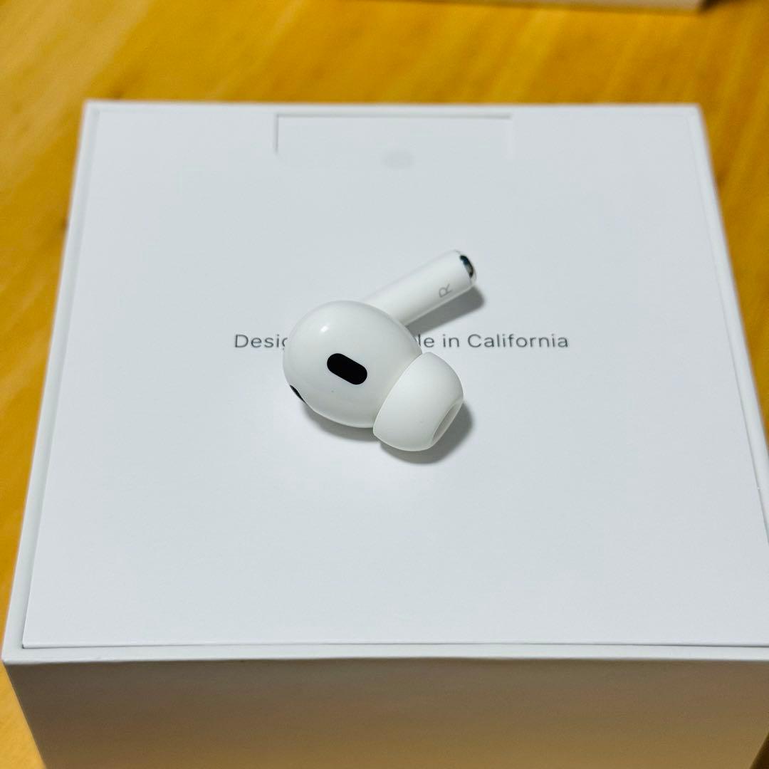 Airpods Pro 2 第二世代　イヤホン　片側　右耳　R側　900