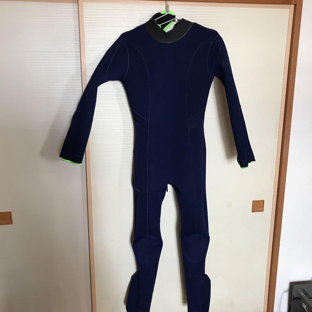 ウェットスーツ