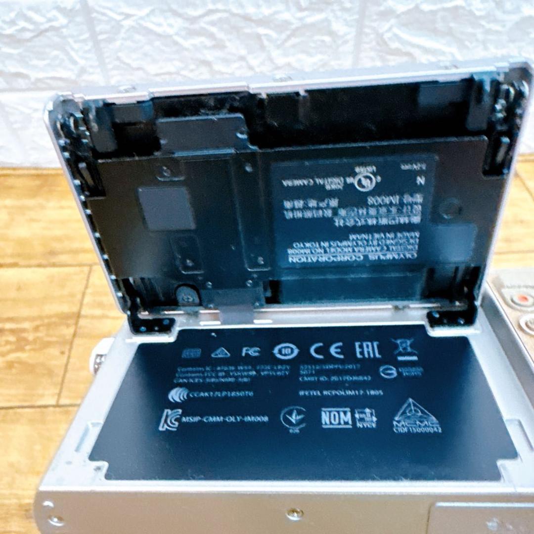 OLYMPUS ミラーレス一眼　E-PL9 ダブルレンズキット