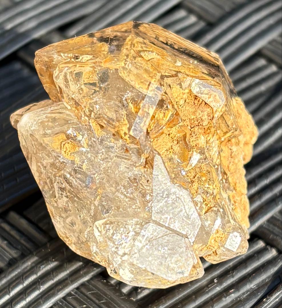 【天然石】虹入り　原石　天使の贈り物　骸骨水晶　エレスチャルクウォーツ③