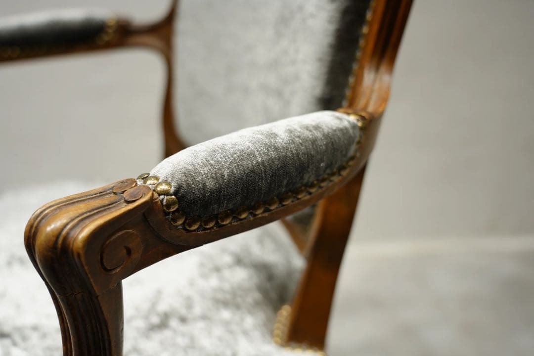 フランスアンティーク　louis xvi チェア　アーム　椅子