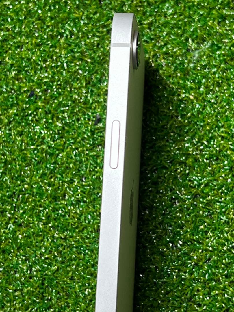 iPhone16e 128GB ホワイト SIMフリー IOS 26