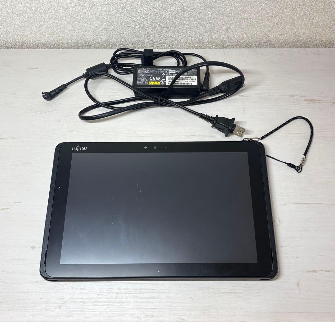 富士通 Windows11タブレット