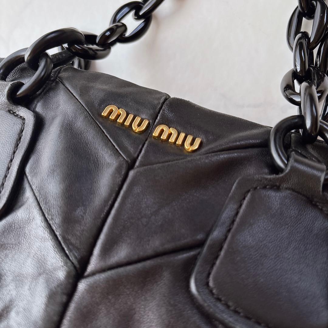 MIUMIU ブラックレザー キルティング チェーン 黒 ショルダーバッグ
