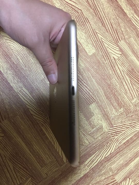 ジャンク　Apple iPad mini3 128GB Wi-Fi モデル