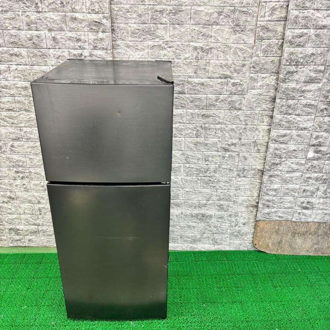 338 冷蔵庫　小型　一人暮らし　右開き　ブラックカラー　美品　洗濯機も有