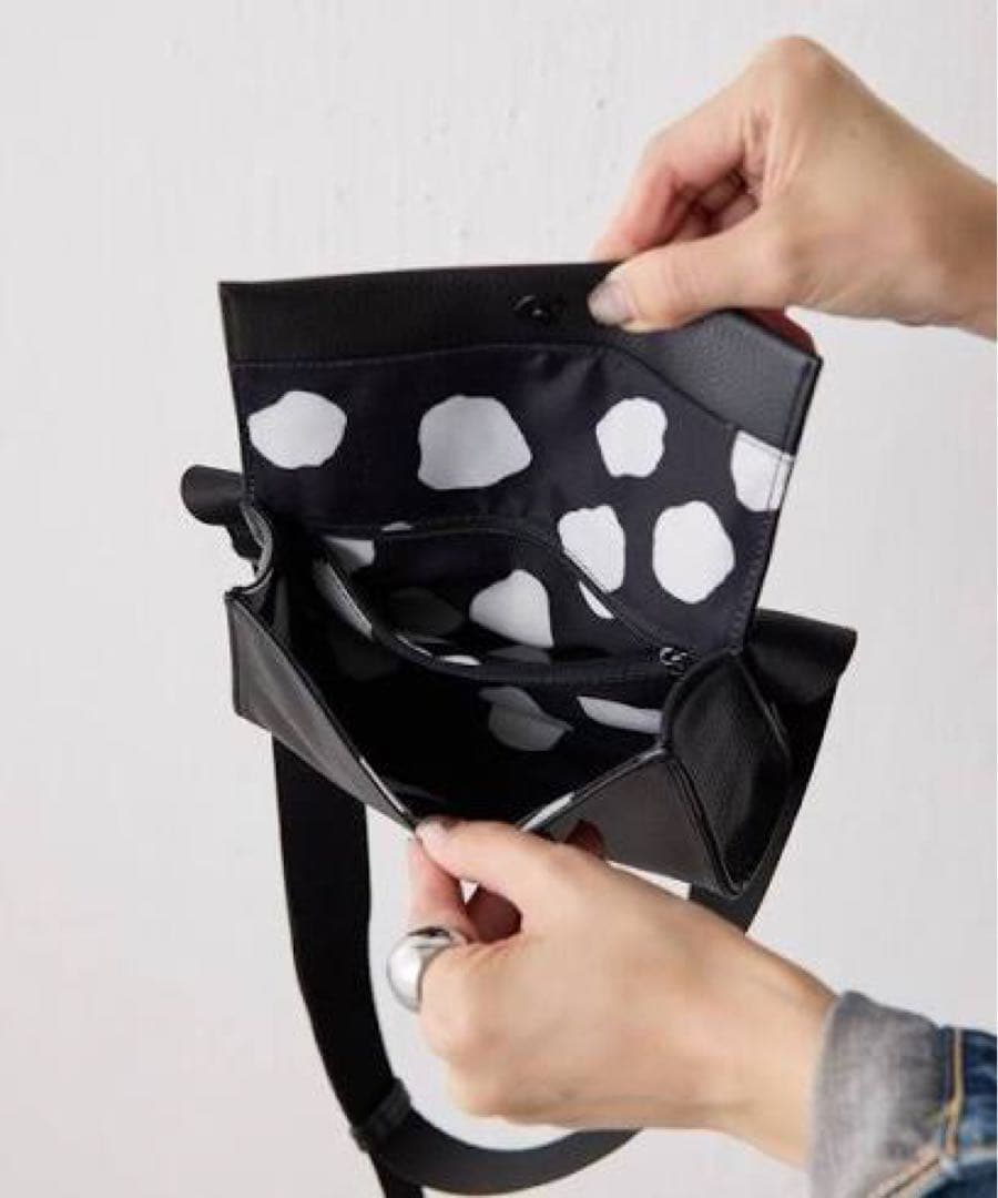 新品　イアパピヨネ　uchida企画　ミニワイドテープショルダーバッグ